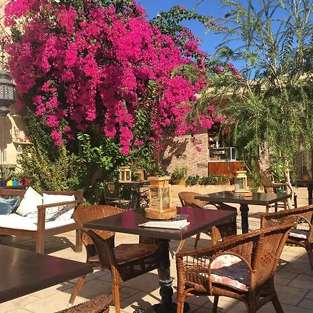 Elif Hatun Konagi Otel 3*